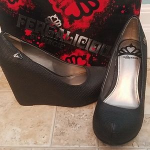 New!! Fergalicious Black Wedges size 6